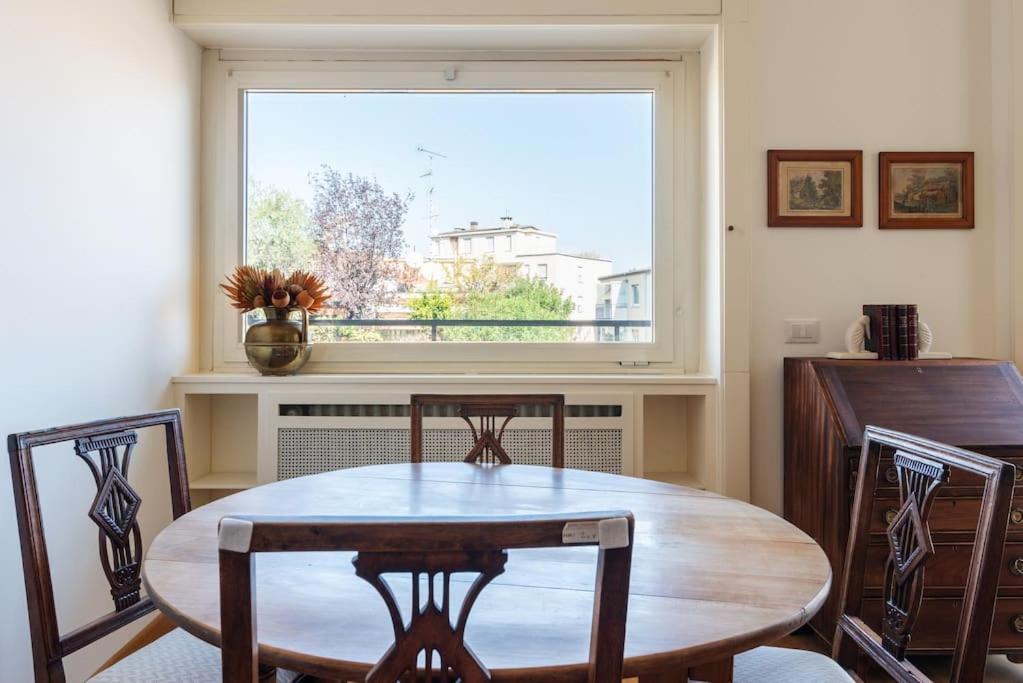 Elegante Bilocale San Calocero Apartamento Milão Exterior foto