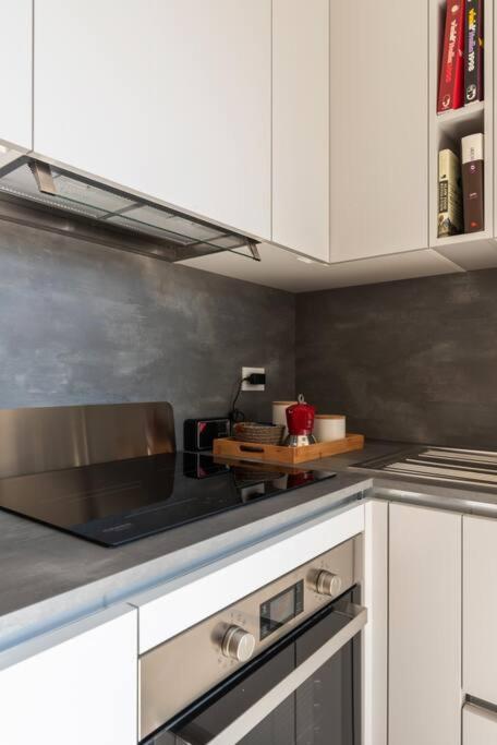 Elegante Bilocale San Calocero Apartamento Milão Exterior foto
