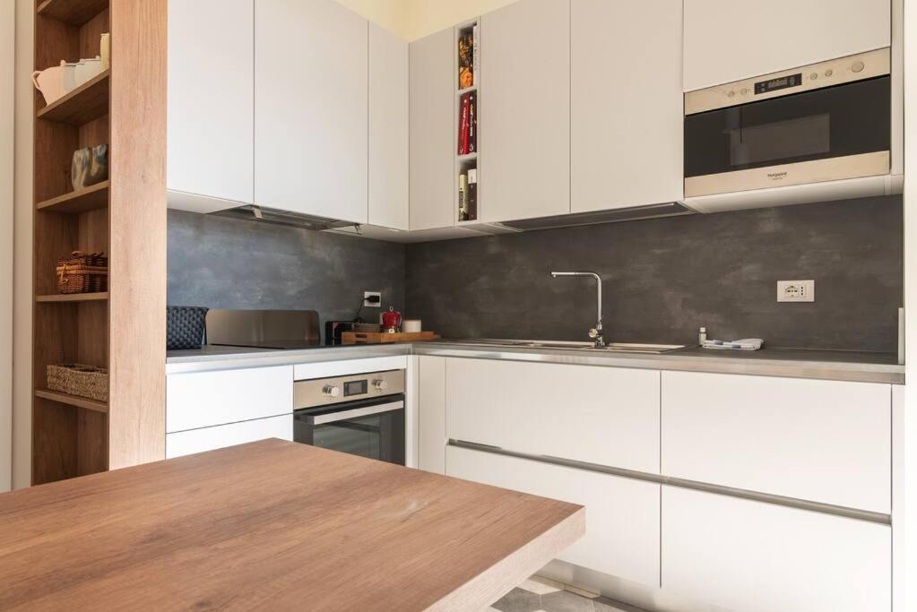 Elegante Bilocale San Calocero Apartamento Milão Exterior foto