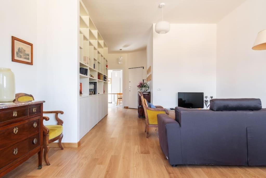 Elegante Bilocale San Calocero Apartamento Milão Exterior foto